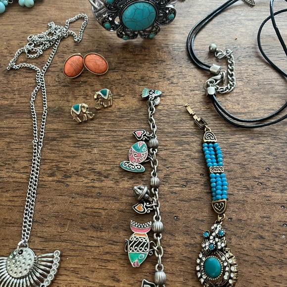 Boho Teal Turquoise Jewelry Lot - Picture 4 of 6